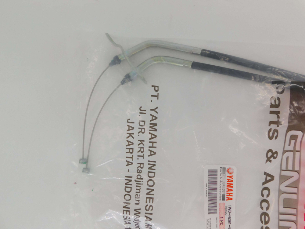 Тросики газа Yamaha YZF-R3 YZF-R25 1WD-F6301-00-00