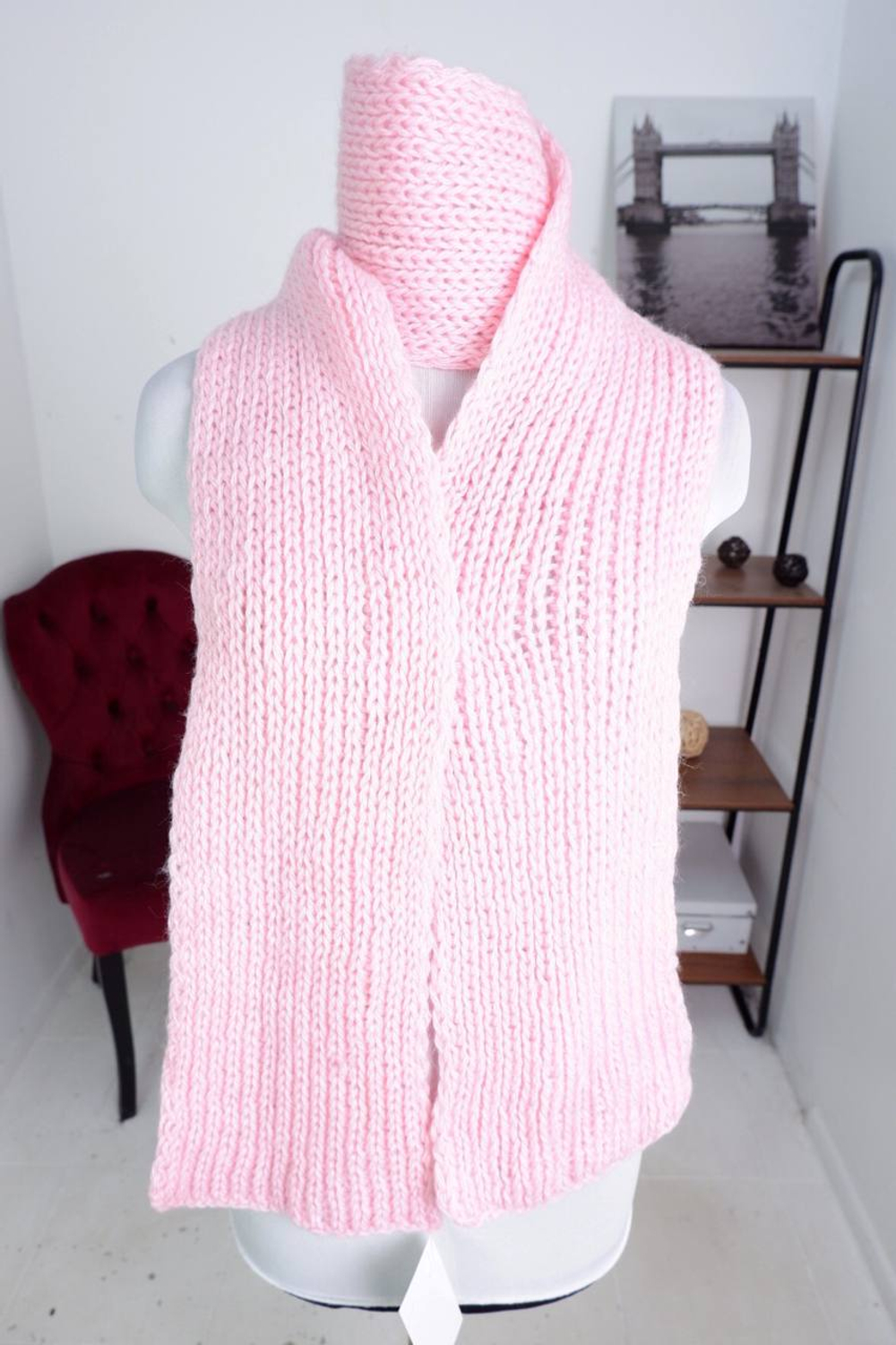 Шарф приятного оттенка