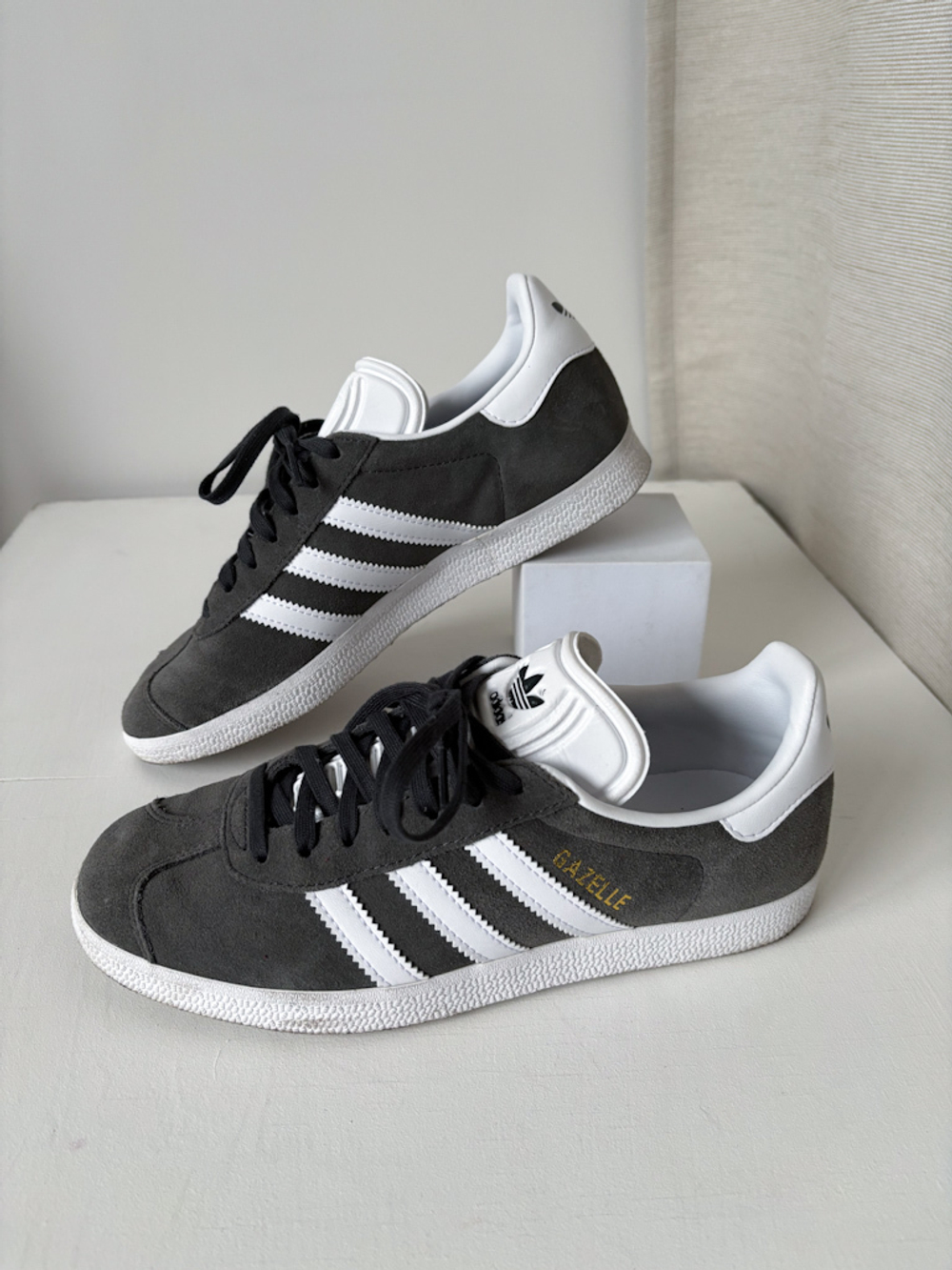 Замшевые кроссовки Adidas Gazelle, 38