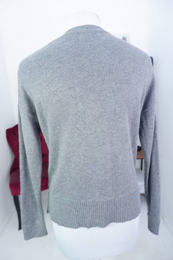 Джемпер повседневный, отлично будет смотреться оверсайз 46 размер