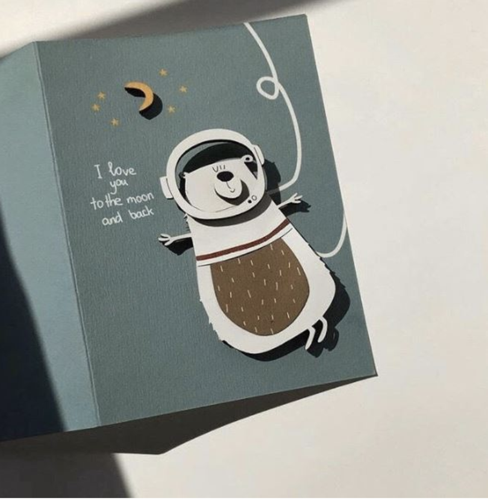 Открытка с деревянным элементом «I love you to the moon and back» 13,5 × 9,5 см