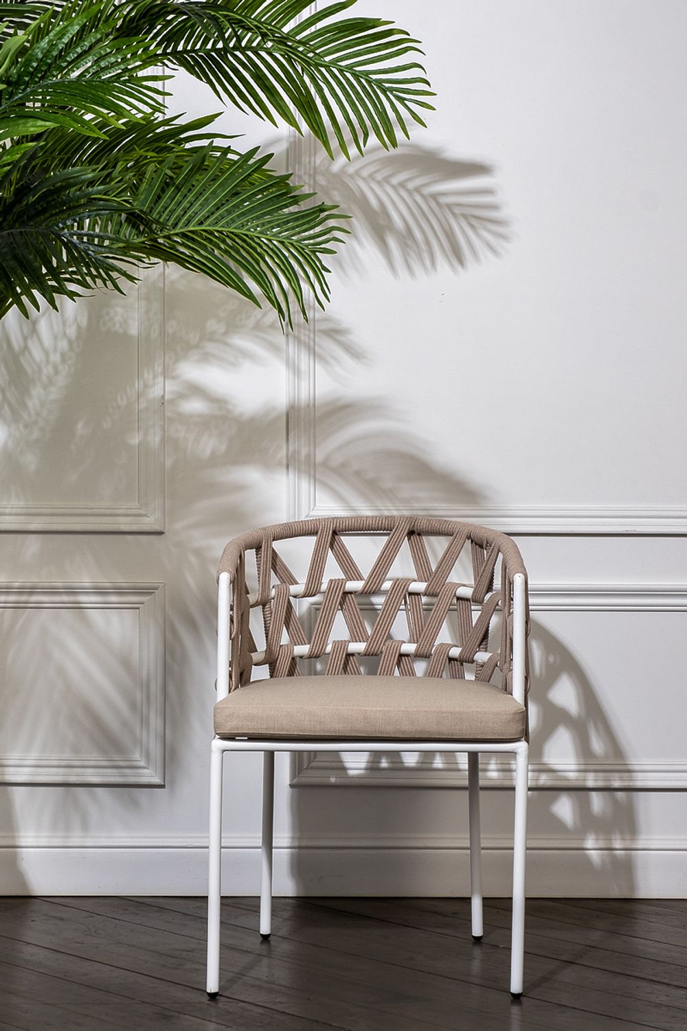 "Диего" стул плетеный из роупа, каркас из стали белый муар, роуп бежевый круглый, ткань бежевая 15052
