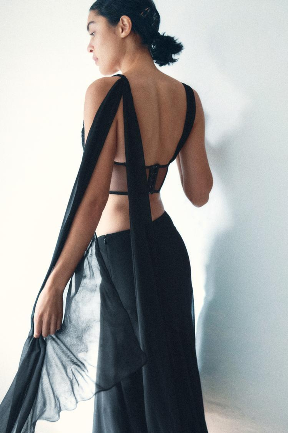 ZARA КОМБИНИРОВАННЫЙ ТОП-КОРСЕТ СО СБОРКАМИ, ЧЕРНЫЙ