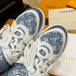 Louis Vuitton Archlight
