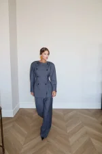 Приталенный двубортный пиджак с объемными плечами, Серый