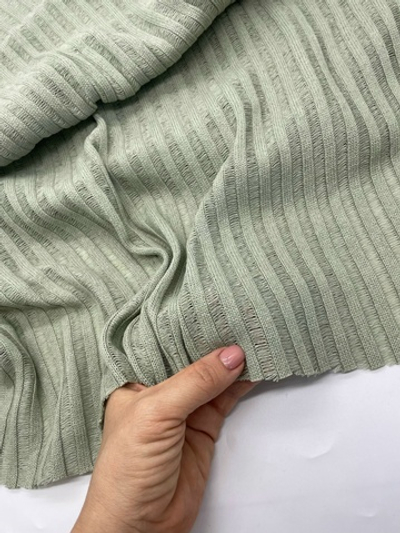 Рваная полоска оливка