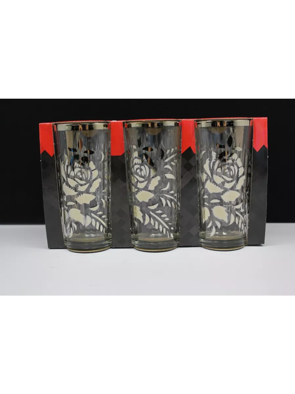 Стакан для напитков сока и воды высокие