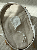 Комбинезон с рюшами и чепчик, Белый