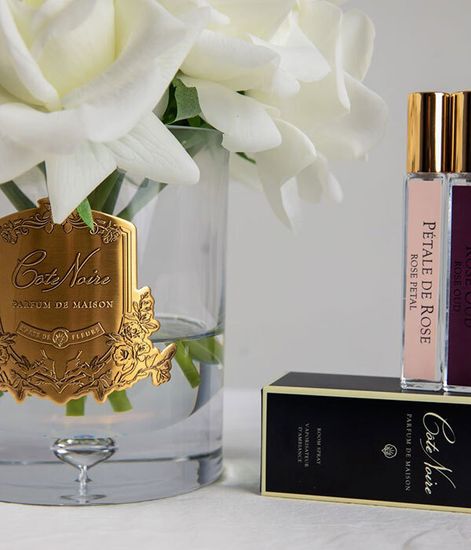 Большой букет роз цвета шампань, Cote Noire