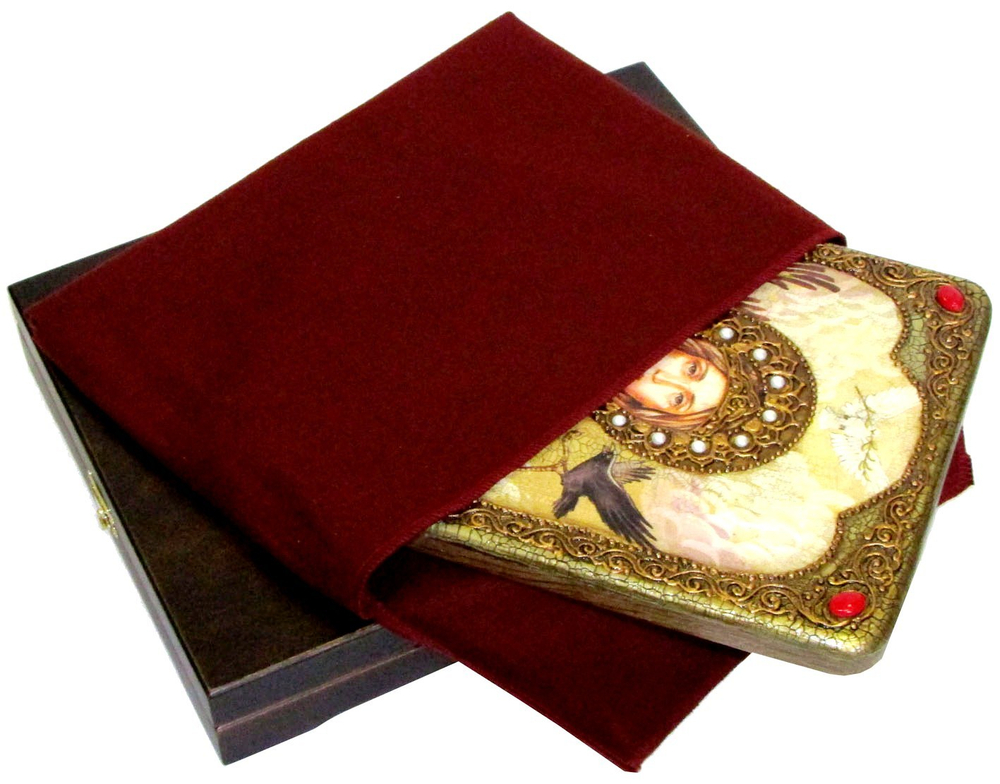 Инкрустированная икона Святая Великомученица Ирина Македонская 29х21см на натуральном дереве в подарочной коробке