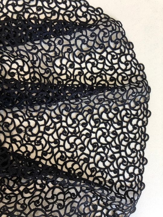 Тесьма плетеная, черная,22см