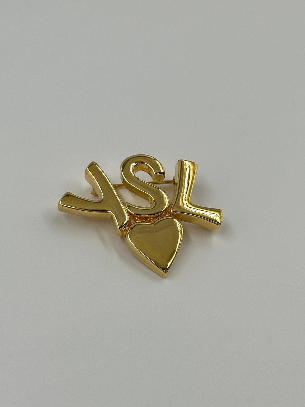 Брошь с сердечком YSL