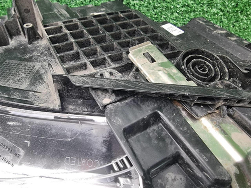 Битая Фара левая BMW X2 F39 (2017-2023) LED