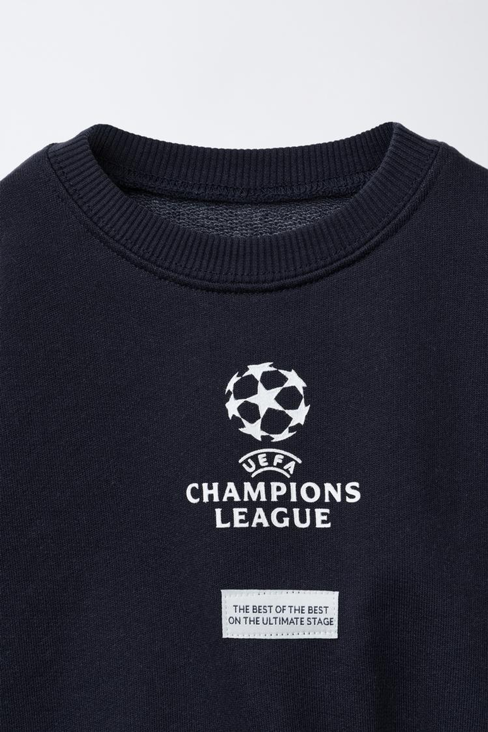 ZARA ТОЛСТОВКА UEFA CHAMPIONS LEAGUE ®, МОРСКОЙ ТЕМНО-СИНИЙ
