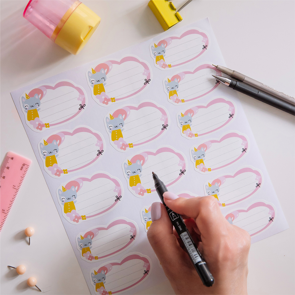 Наклейки для школьных принадлежностей. Котик