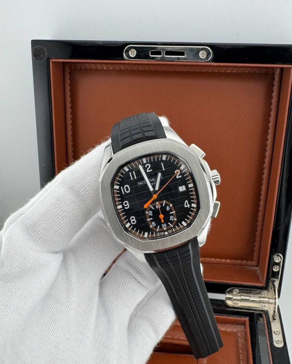Часы Patek Philippe Nautilus