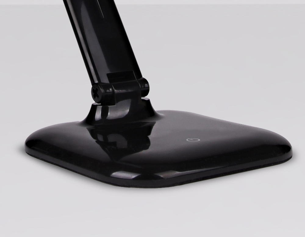 DE501 BK черный LED 4200K 9W