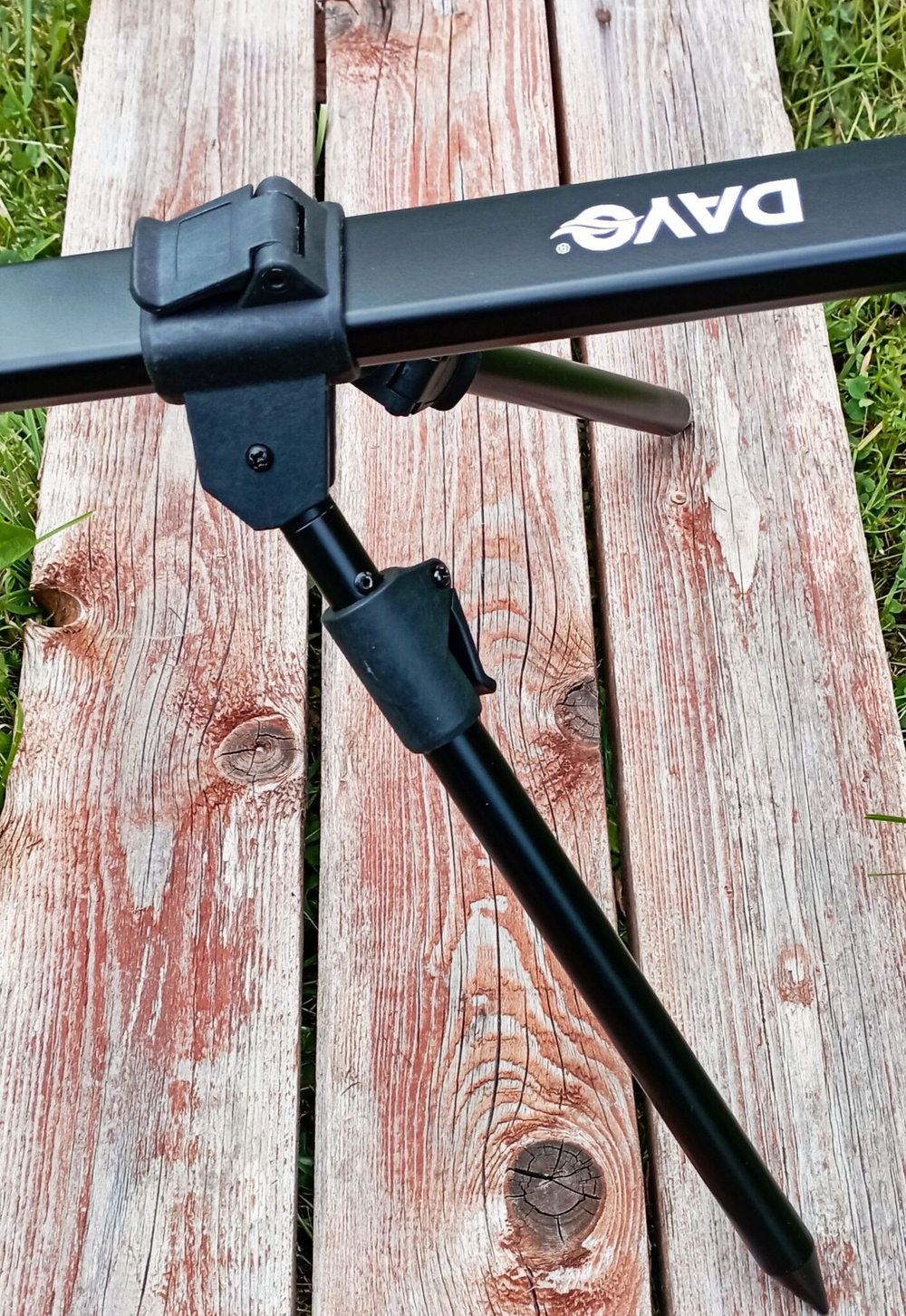 Под для рыбалки Dayo, род-под для удилищ, держатель для удочек, подставка для 4 удилищ. Место под "Ушки" на резьбе.