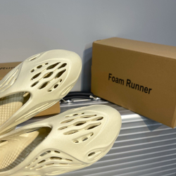 Adidas Yeezy Foam Runner