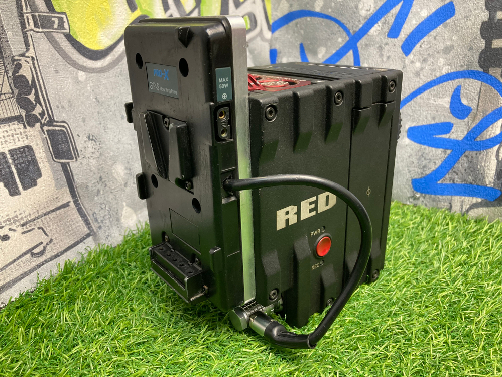 RED Epic Dragon 6 Canon EF