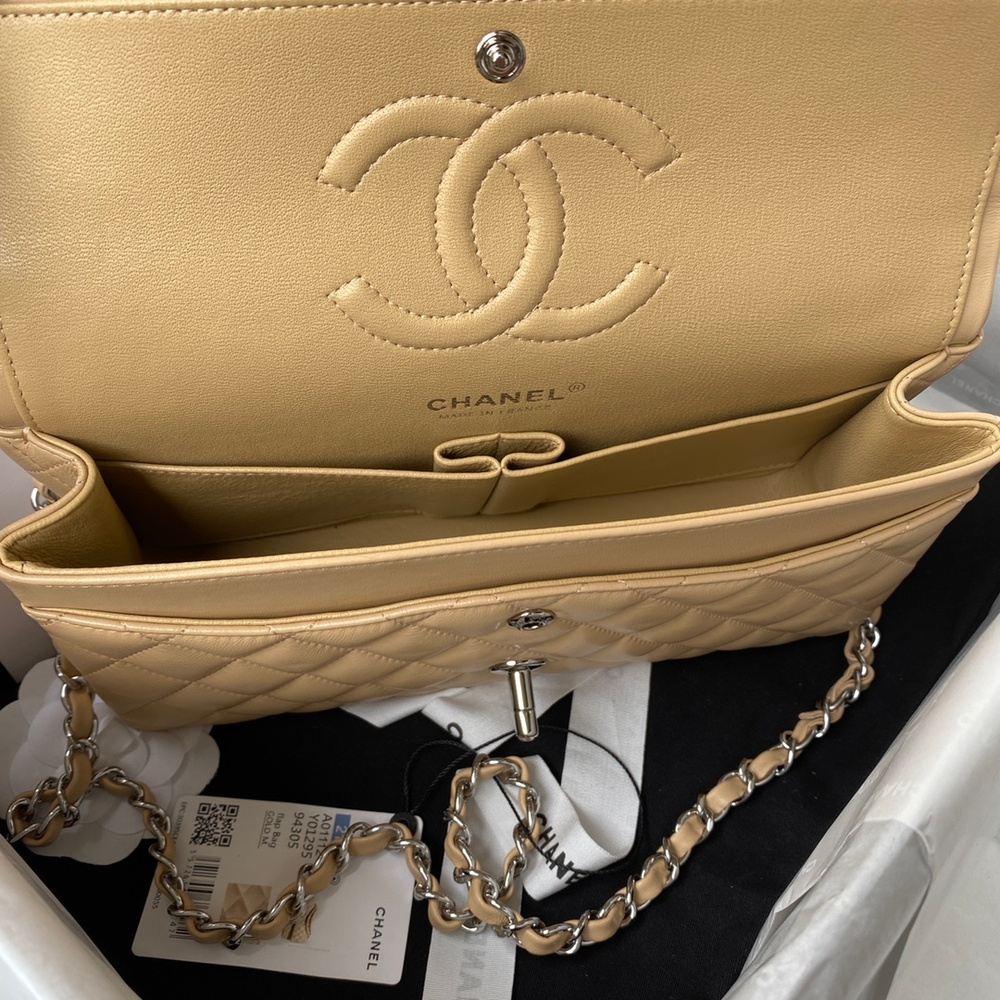 Chane1 Classic Flap Bag 25 cm