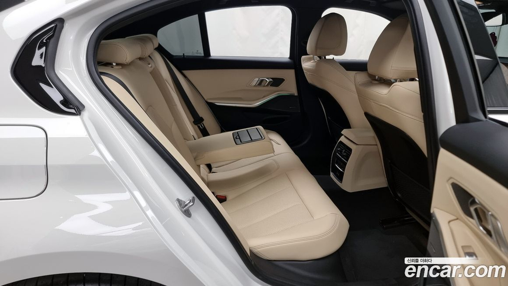 BMW 3 Series (G20) 320i M Sports (09.2023)