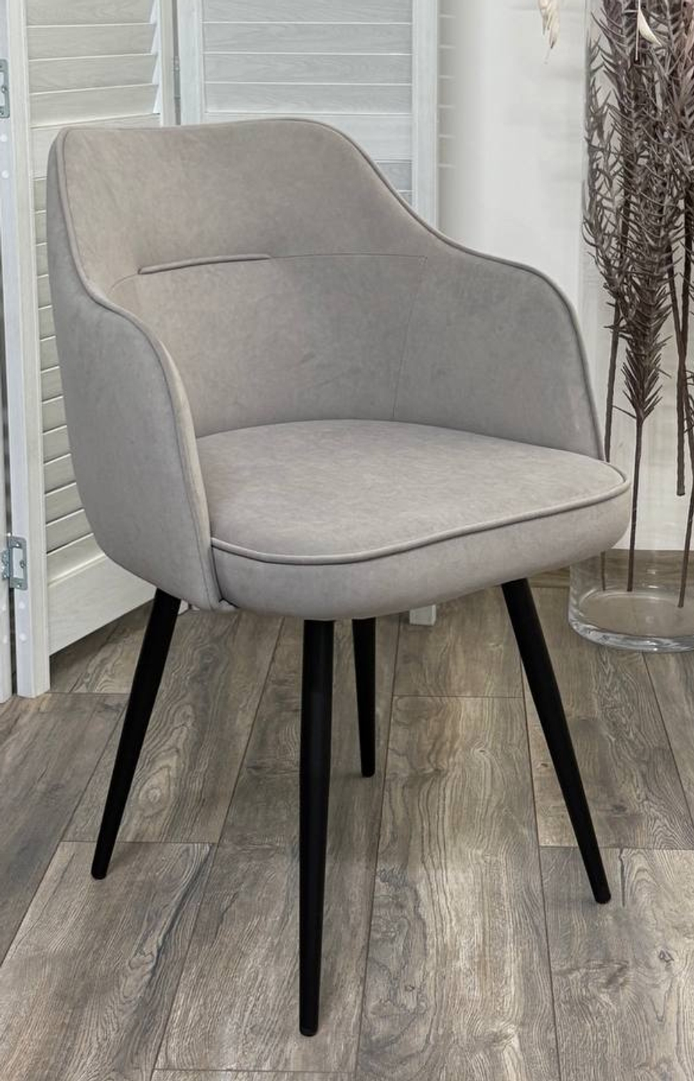 Стул ЛОРИС 360 град. поворот. B22 Серый, велюр / черный каркас, М-City