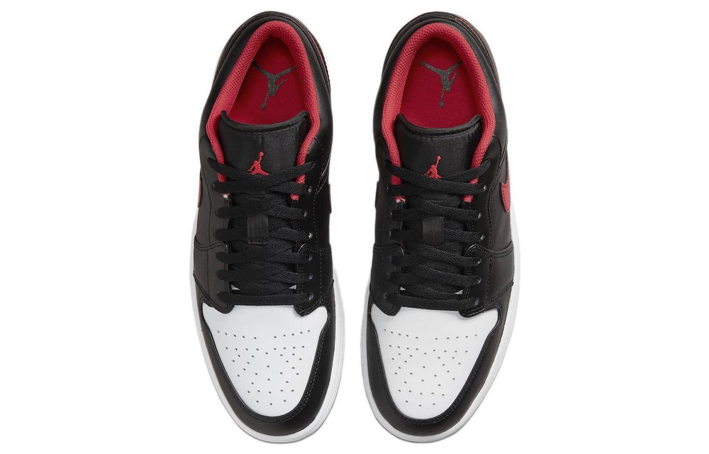 Кроссовки Jordan Air Jordan 1 Low "White Toe"
