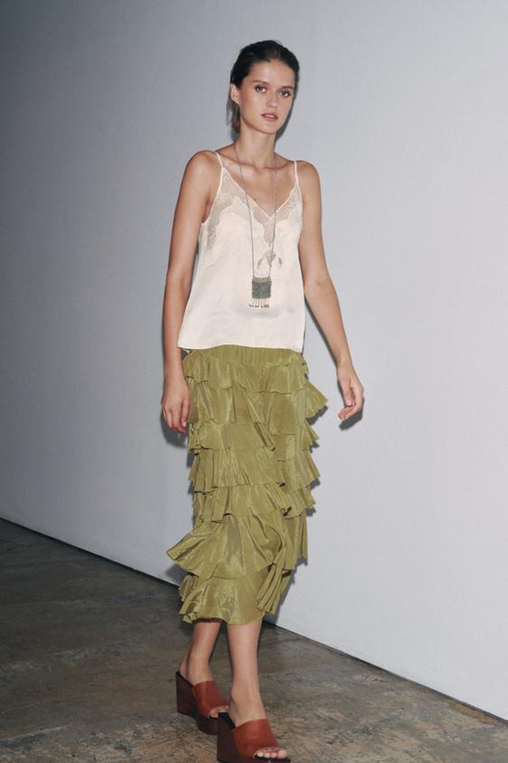 ZARA ЮБКА МИДИ С ВОЛАНАМИ — ZW COLLECTION, МЯГКИЙ ЗЕЛЕНЫЙ