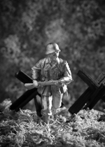 Оловянный солдатик Немецкий солдат в атаке