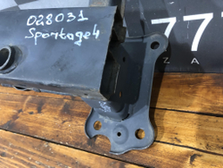 Усилитель переднего бампера Kia Sportage 4 (QL) 16-22 Б/У Оригинал 64900F1000