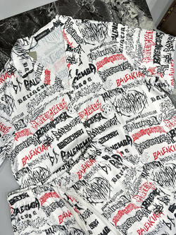 Прогулочный костюм Balenciaga