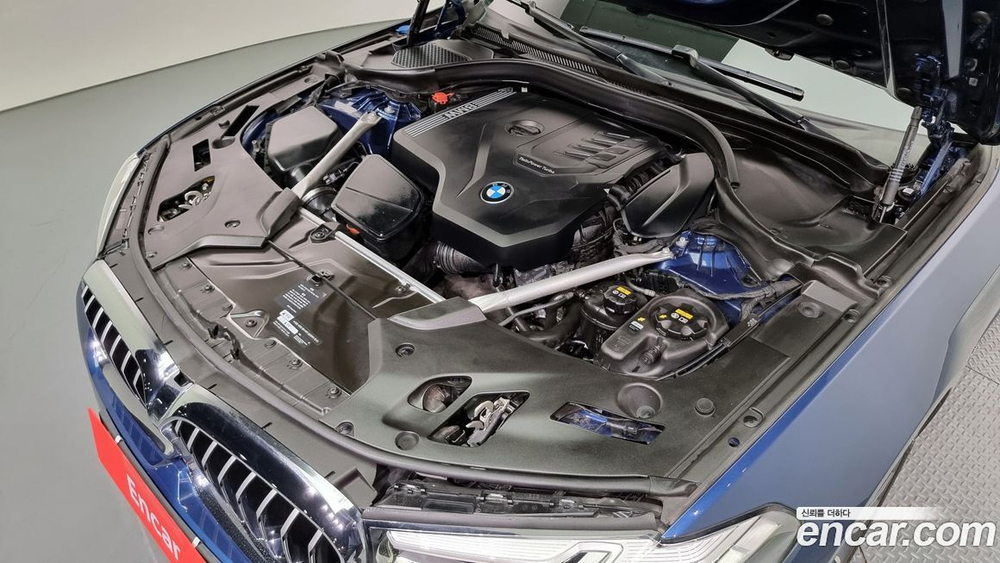 BMW 5 Series (G30) 520i M Sports (10.2020)