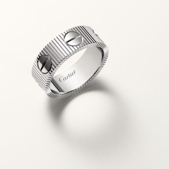 Кольцо Cartier LOVE Unlimited ring flexible в белом золоте