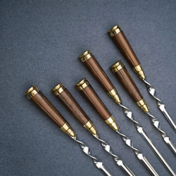 Подарочный набор шампуров "Патроны"