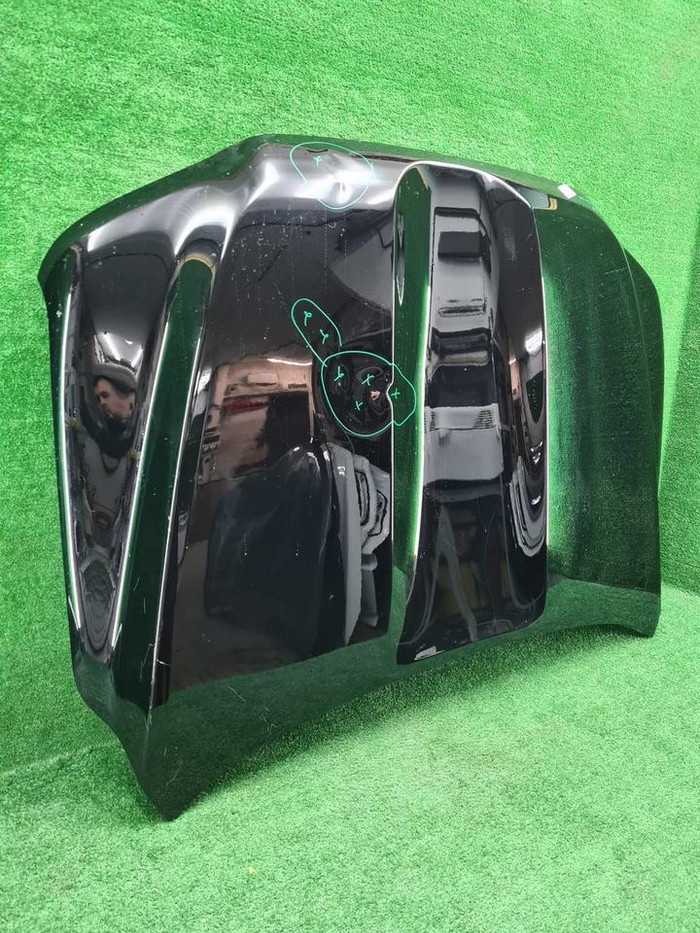 Капот Toyota Land Cruiser 300 (2021-н.в.)