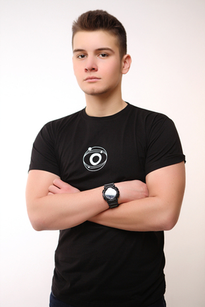 Футболка  "#ИЗКОСМОСА" (черная)