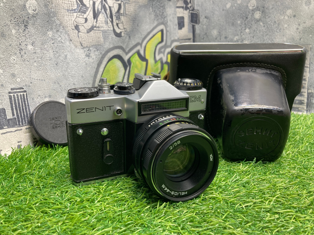 Zenit EM + Helios-44M