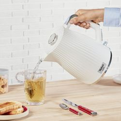 Электрический чайник Tefal Loft KO250130