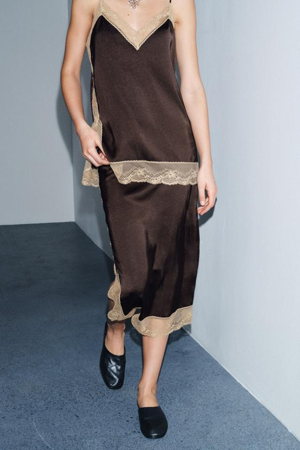 ZARA ЮБКА МИДИ С КРУЖЕВОМ — ZW COLLECTION, КОРИЧНЕВЫЙ