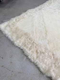 Ковер прямоугольный натуральный мех овчина, 210 х 170 см.