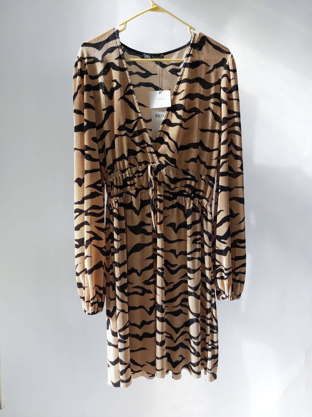 Платье Zara