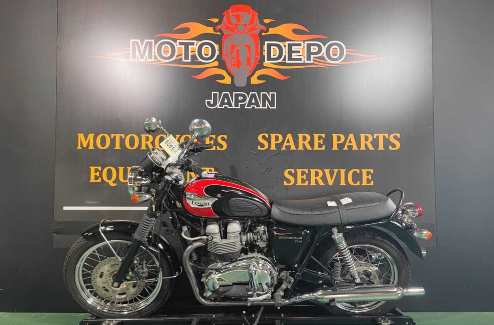 Triumph Bonneville T100 2007