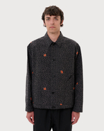 UNDERCOVER КУРТКА СЕРАЯ С ПРИНТОМ