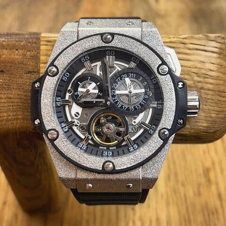 Часы Hublot