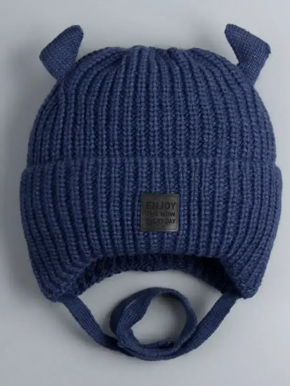 Шапка вязаная с ушками для детей