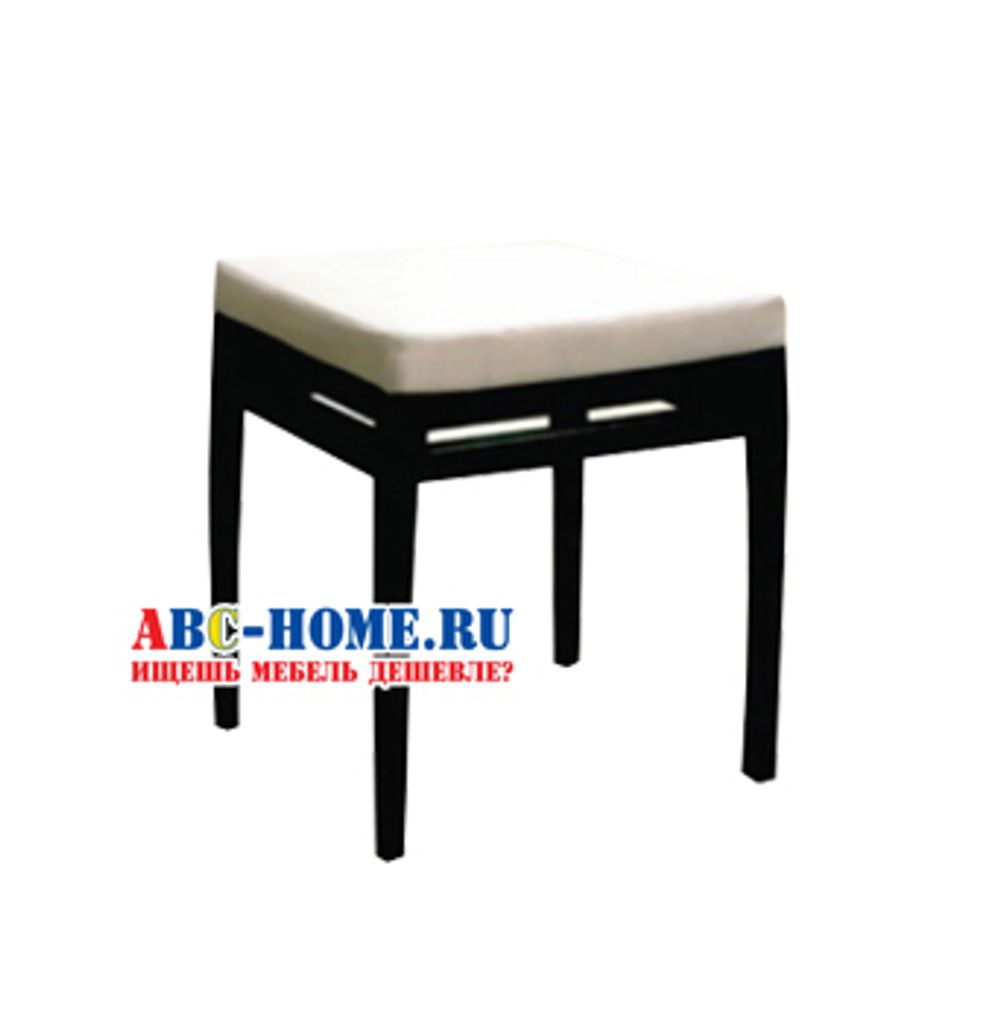 Табурет мягкий из массива дерева