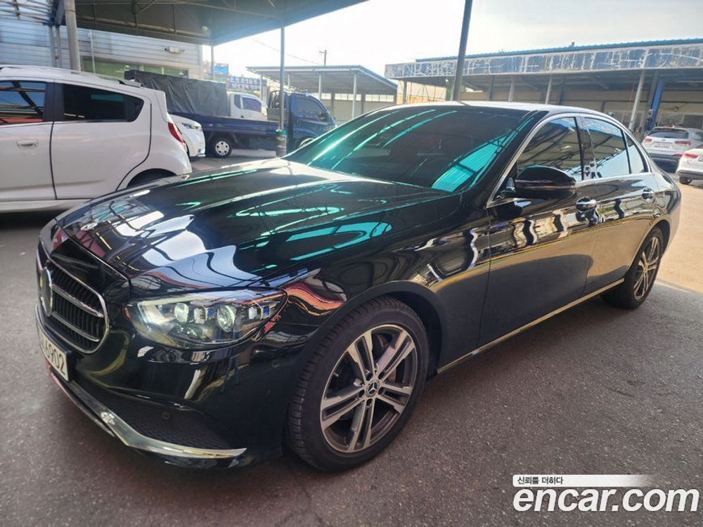 Mercedes-Benz E-Class W213 E350 4MATIC Avangarde (05.2022)