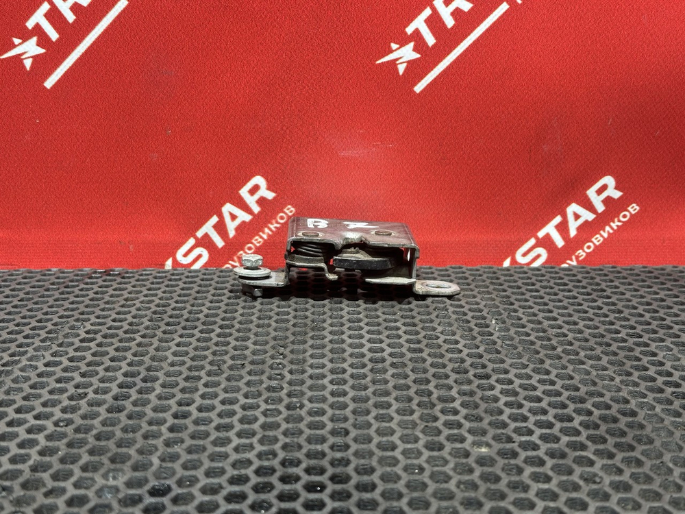 Замок инструментального ящика