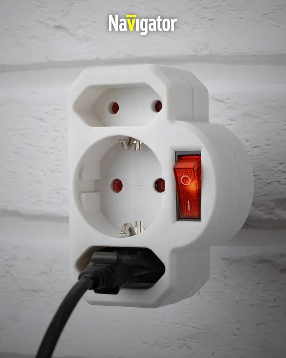 Тройник для розетки Navigator 94 698 с выключателем